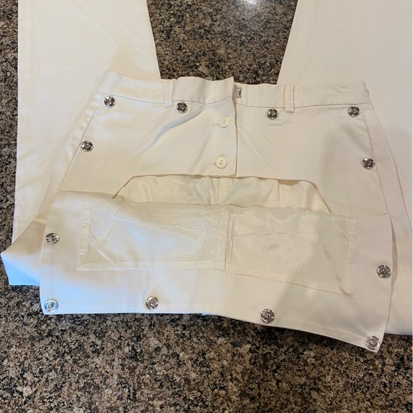 Holt Renfrew Women’s White Pinafore Snap Front Wide-Leg Pants Size 6 - Picture 4 of 13